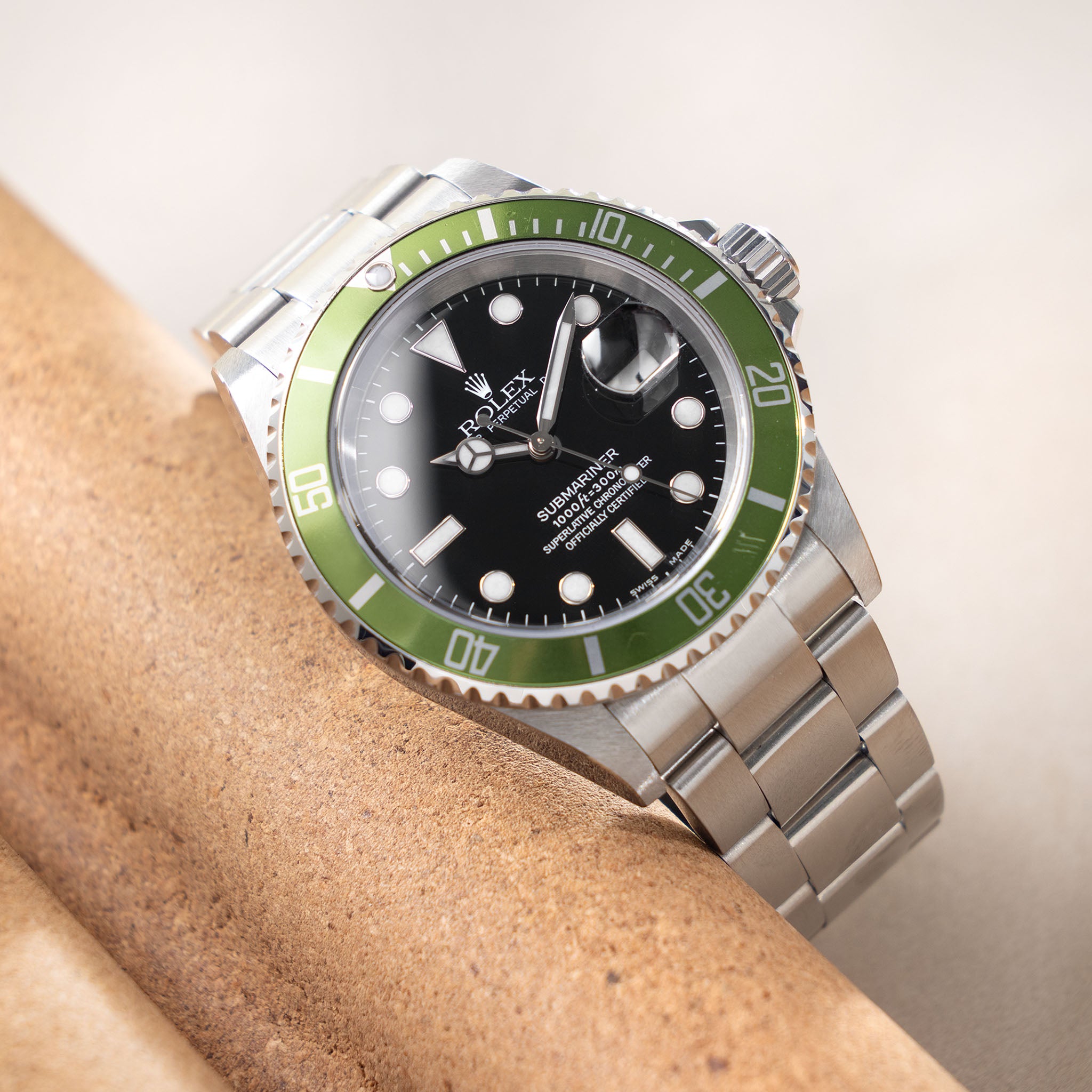 Rolex Submariner 16610 LV “Kermit” Flat 4 Box and Paper Set