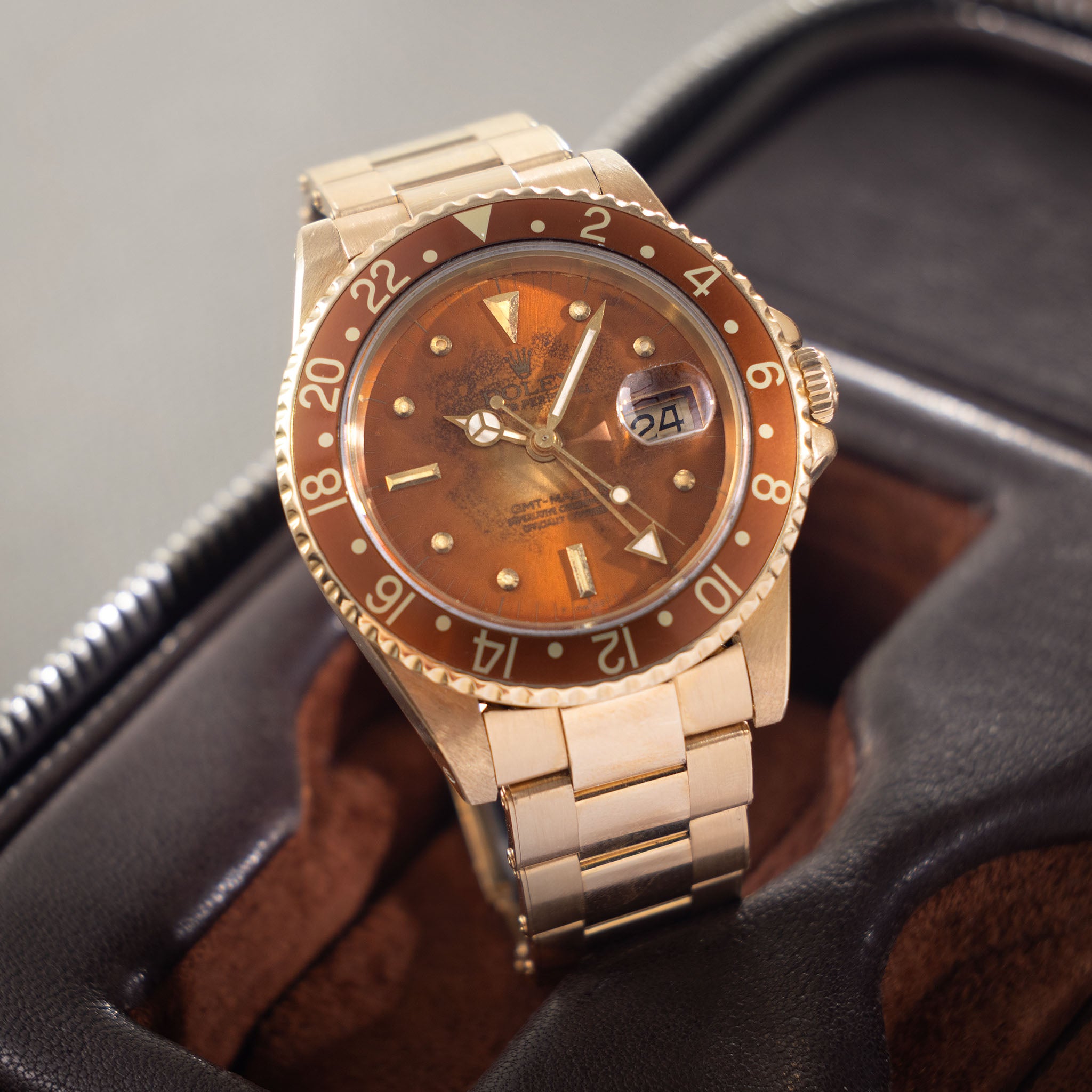 Rolex GMT-Master in 18k Yellow Gold Ref 16758 with Original Guarantee Paper "Two Dials"