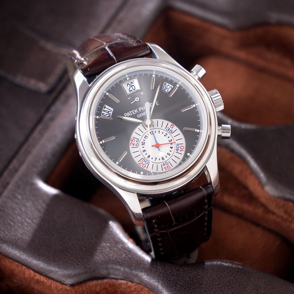 Patek Philippe Annual Calendar Flyback Chronograph 5960P in Platinum Execution Grey dial Full Set