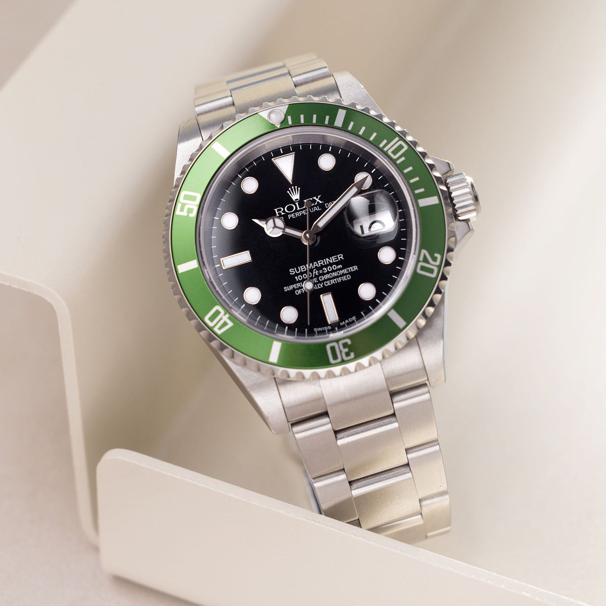 Rolex Submariner “Kermit” Flat 4 with Pouch and Papers Ref. 16610LV