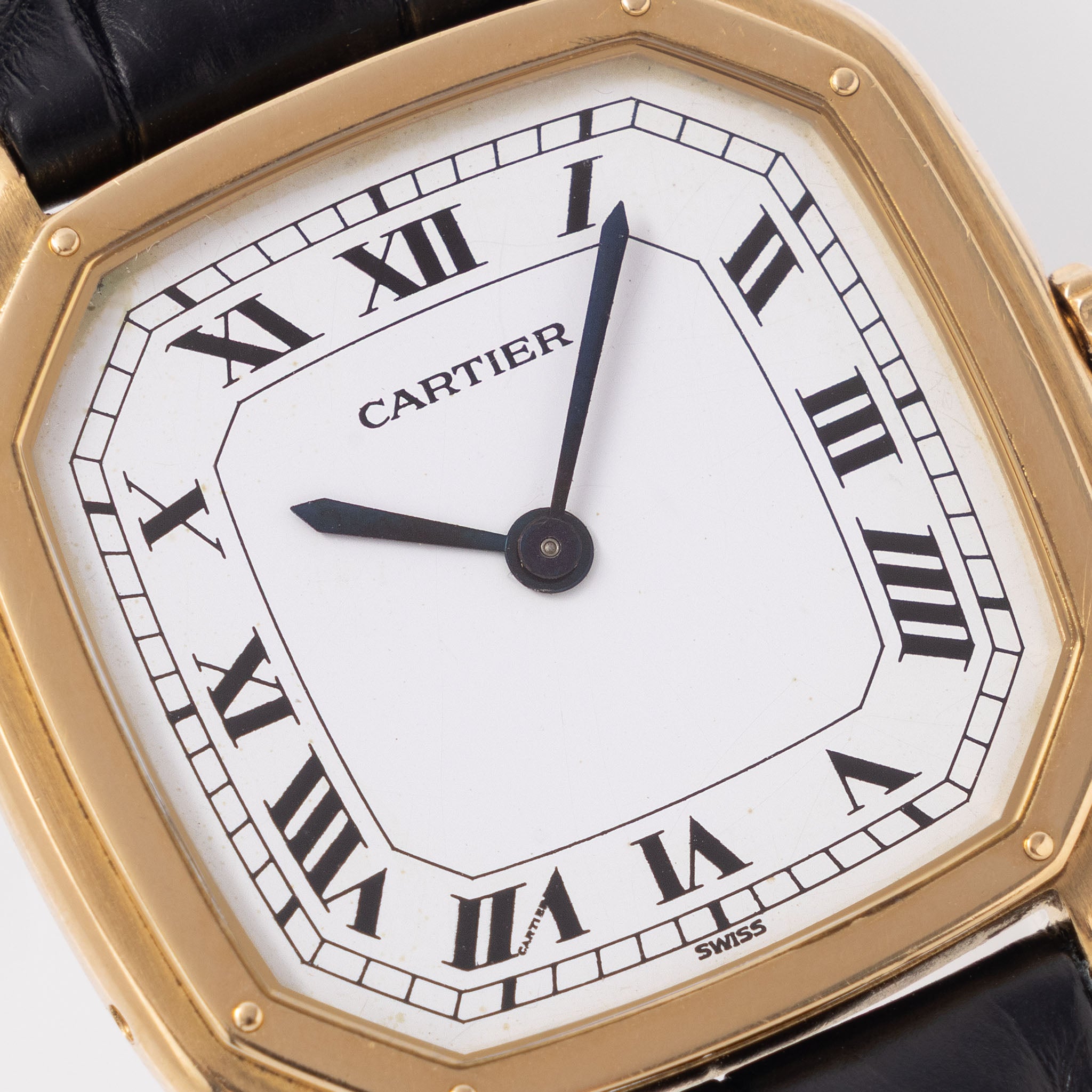 Cartier Trianon Ultra Thin in 18k Yellow Gold Ref 96055