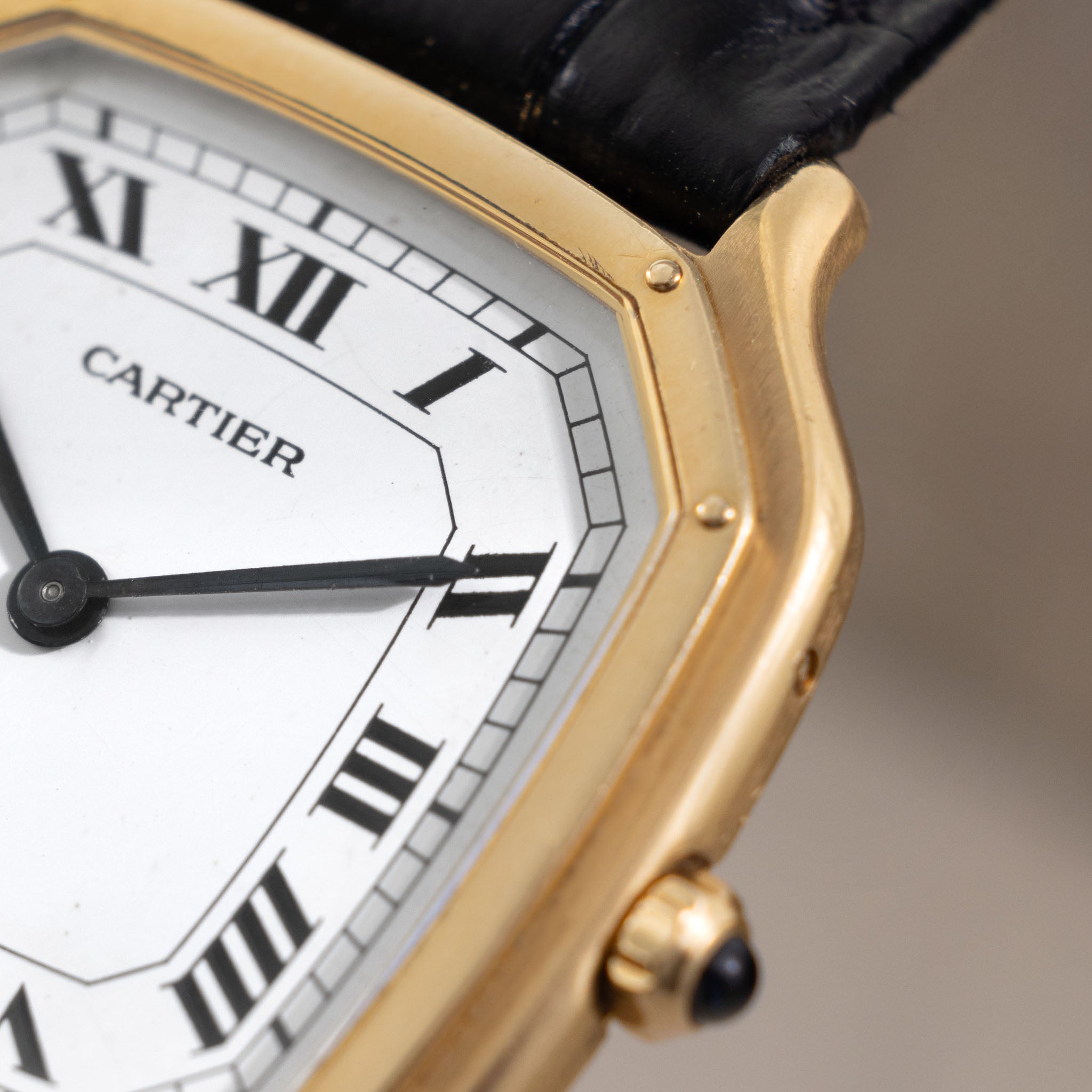 Cartier Trianon Ultra Thin in 18k Yellow Gold Ref 96055