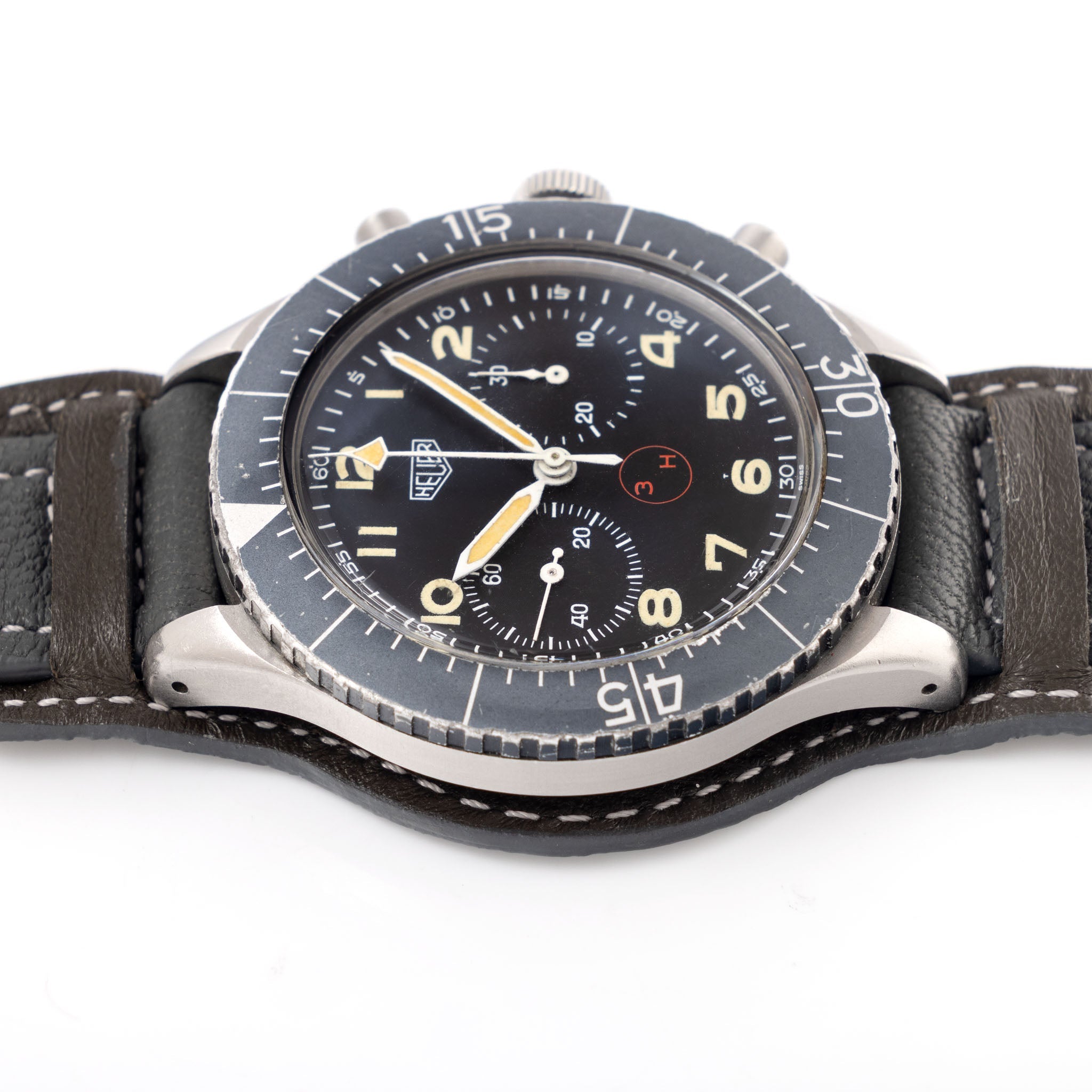 Heuer Bund Chronograph 3 h small T dial with box and Bundeswehr paper ref 1550SG