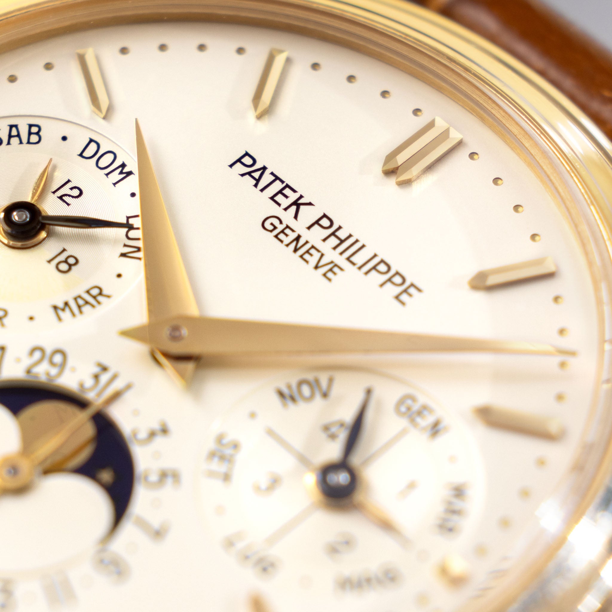 Patek Philippe Perpetual Calendar 3940J 2nd Series with Box and Papers in 18k Yellow Gold