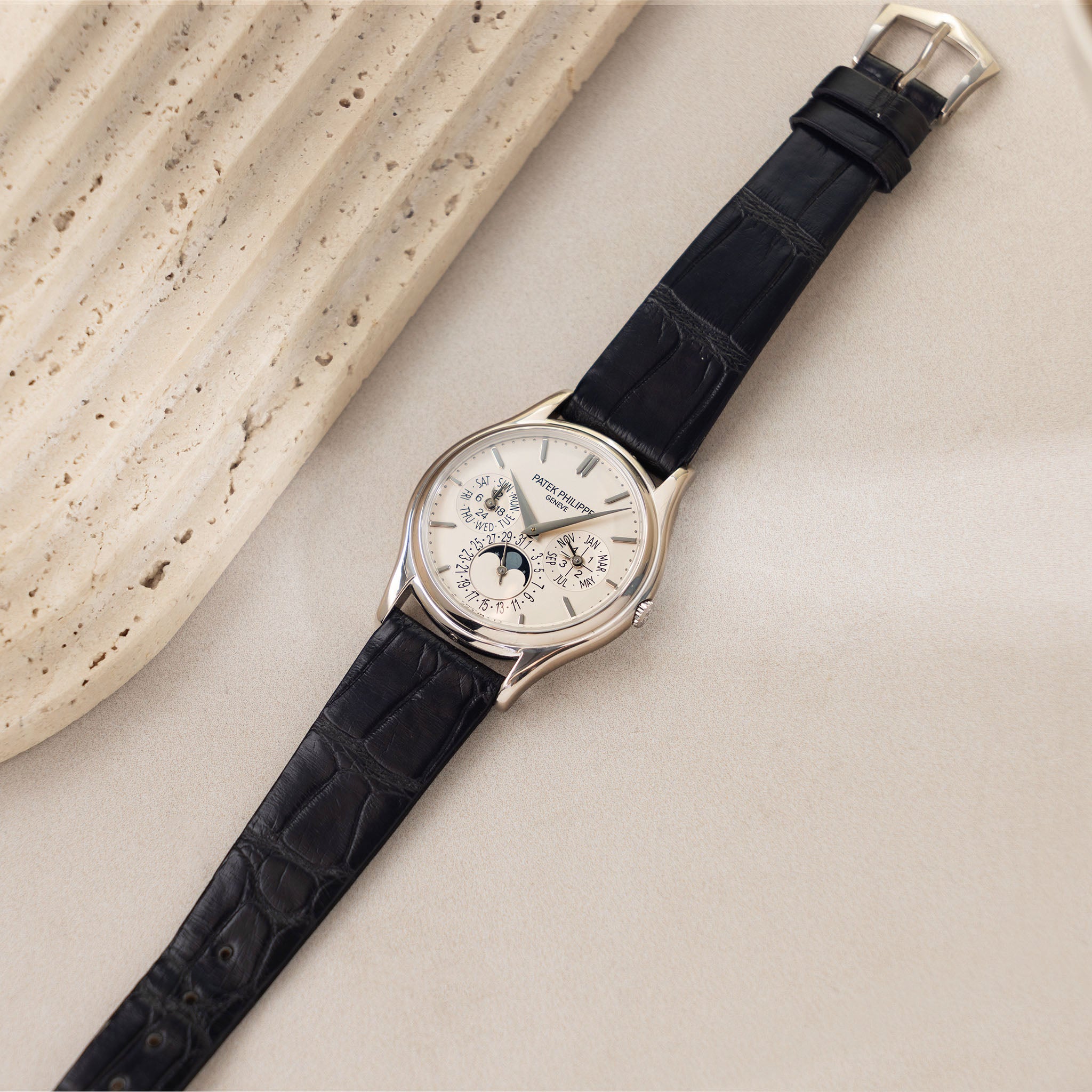 Patek Philippe Perpetual Calendar 5140G in 18k white gold