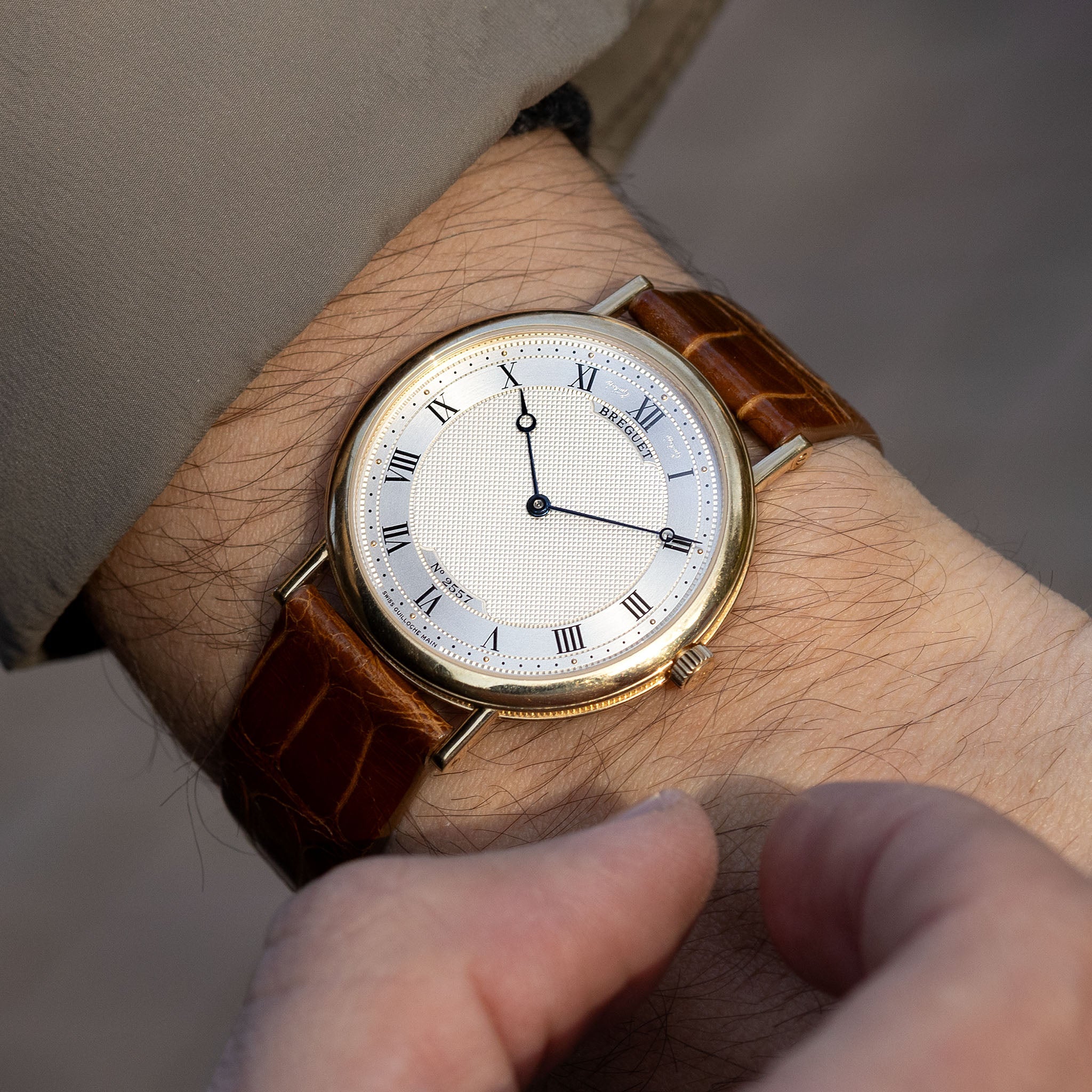 Breguet Ultra thin Classique Dress watch Guilloche dial ref 5130 in 18 k yellow gold