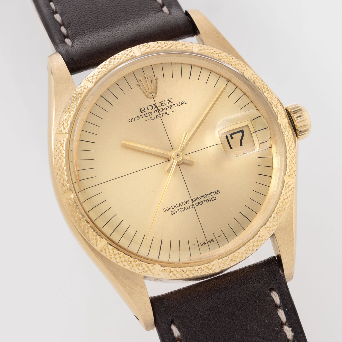 Rolex Oyster Perpetual Date Champagne dial Zephyr in 18 k yellow gold ref 1510