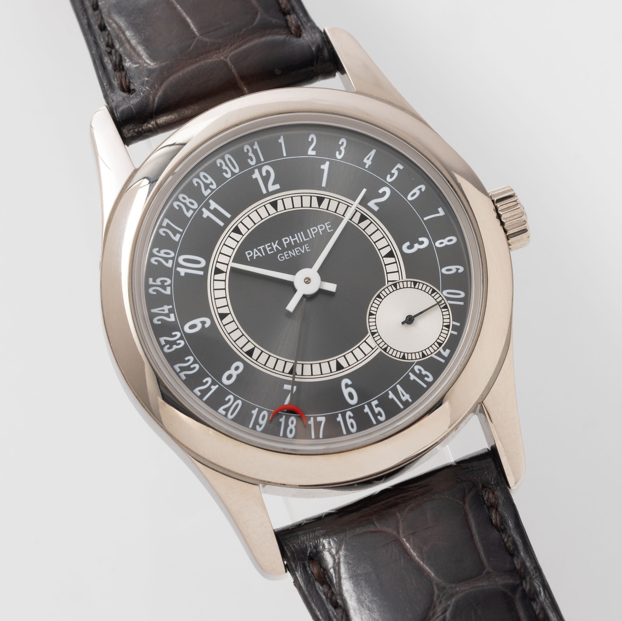 Patek Philippe Calatrava ref. 6000-010G in 18k White Gold Grey Sunburst Dial