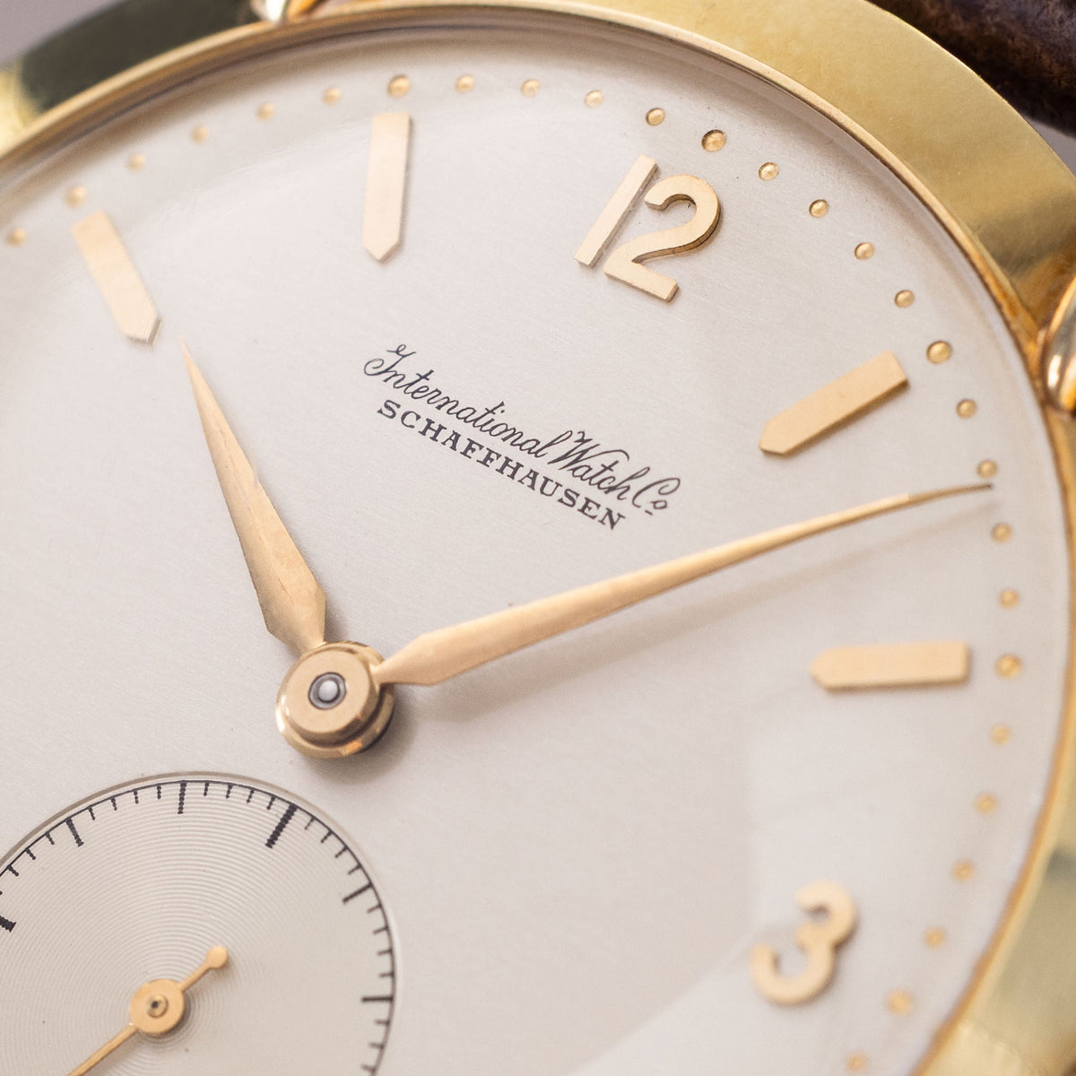 IWC cal. 88 Oversized 18k Yellow Gold Dresswatch