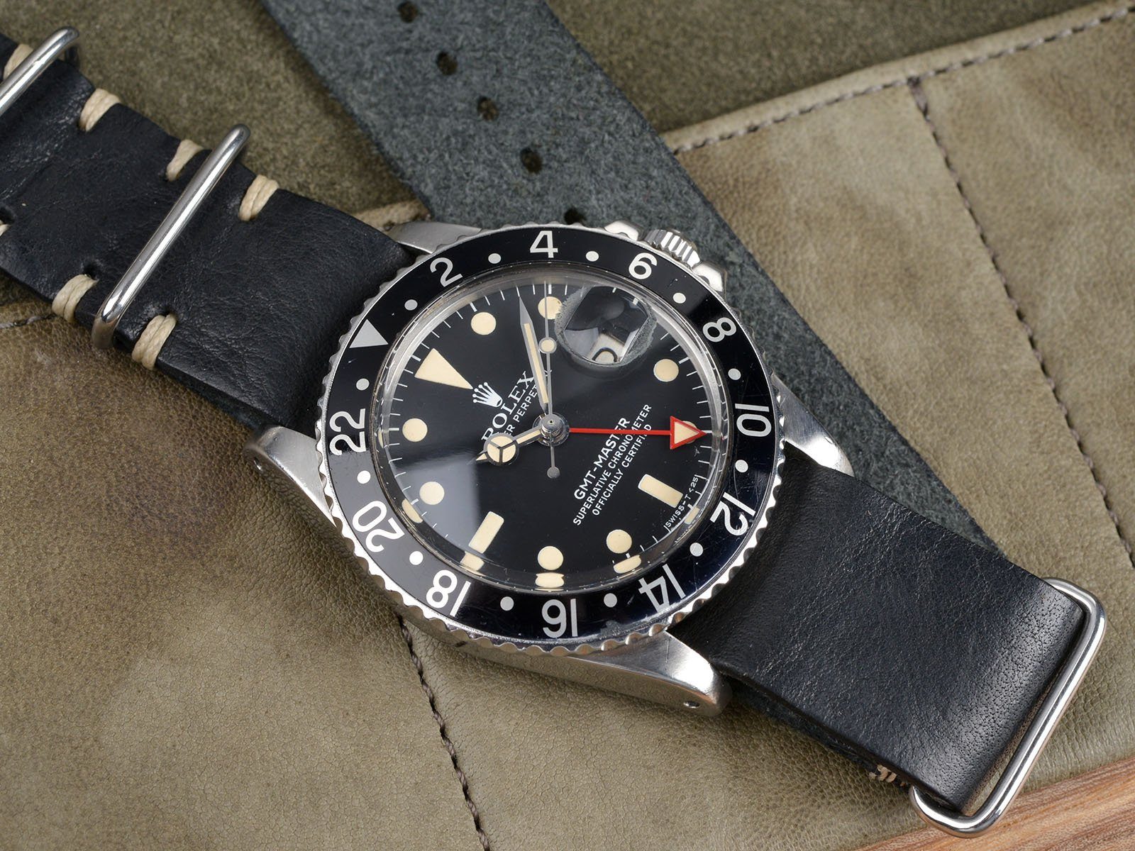 ROLEX ALL RED HAND 1675 MAXI GMT