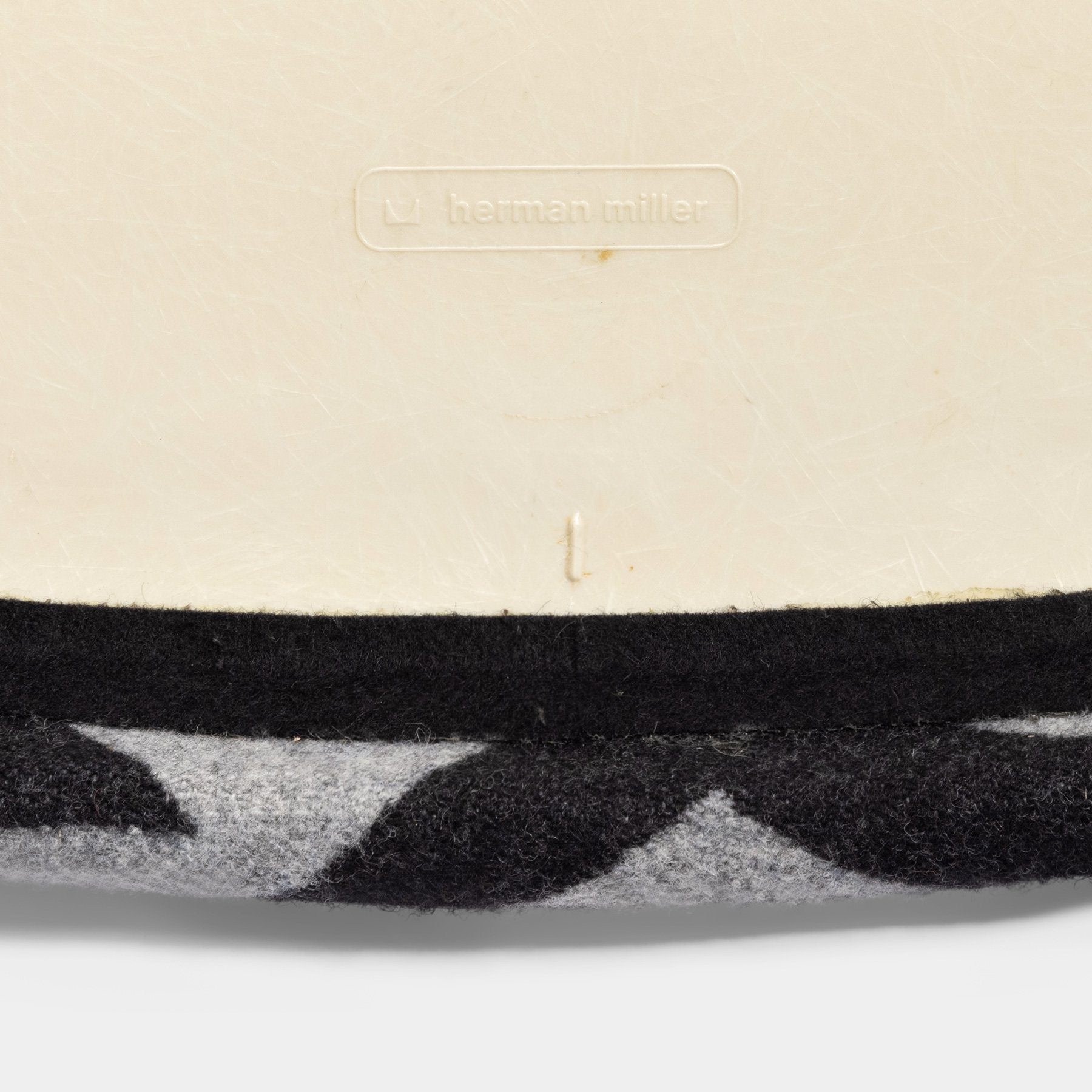 Unique Pendleton Eames Side Chair Monochrom Red