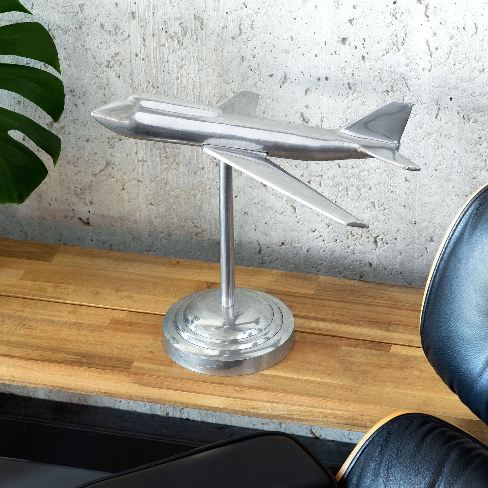 Vintage Boeing 747 Desk Model Airplane 5