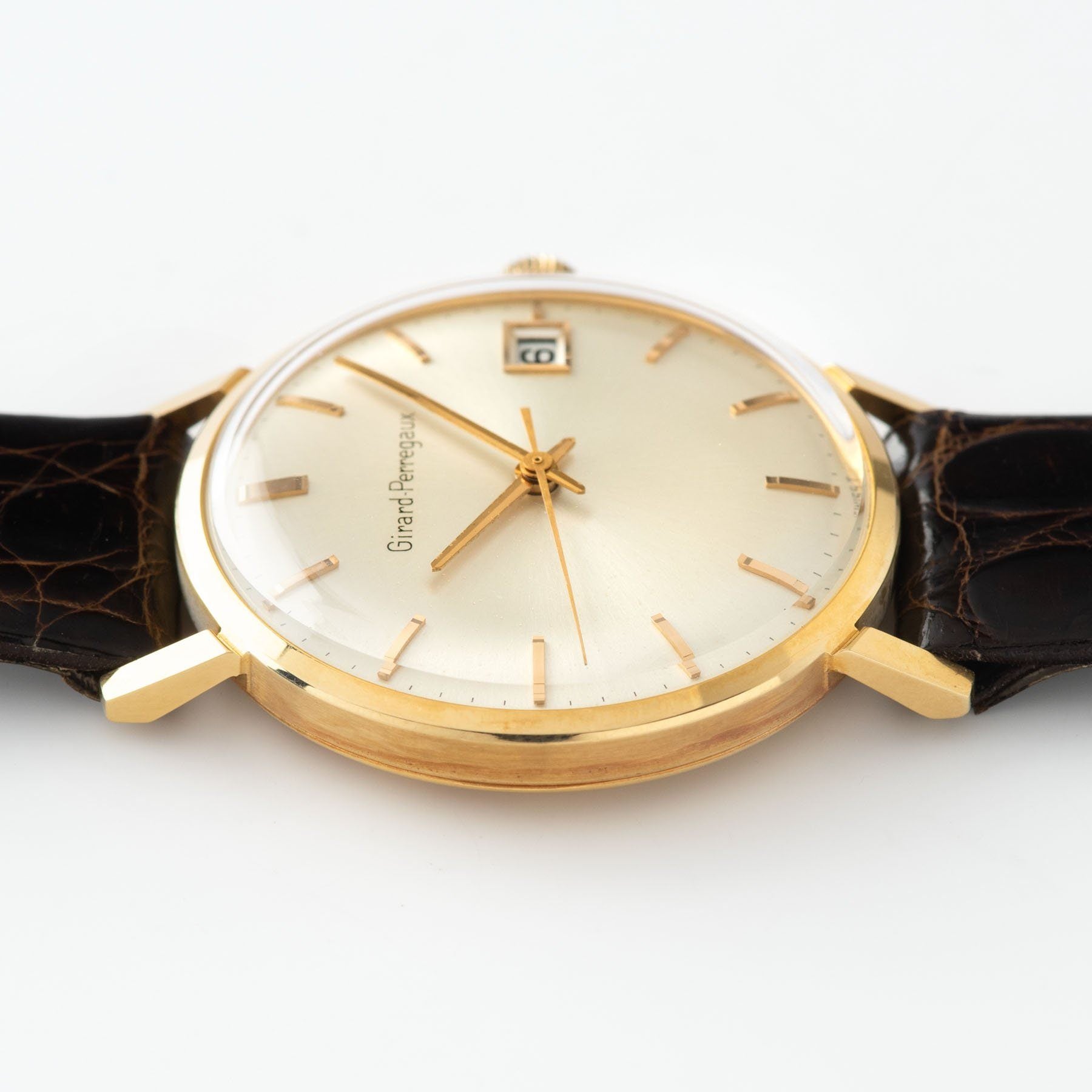 Girard Perregaux with box and paper New Old Stock