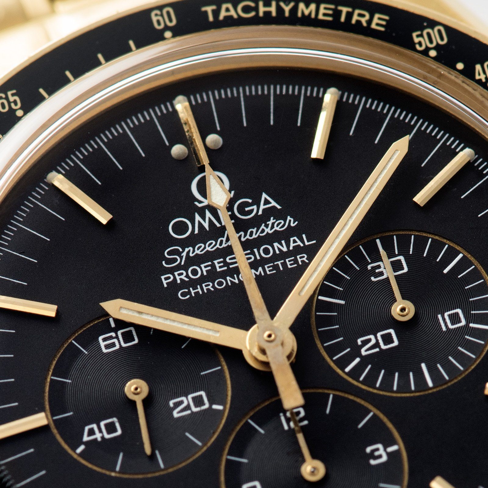 Omega Golden Nugget Speedmaster 31945000