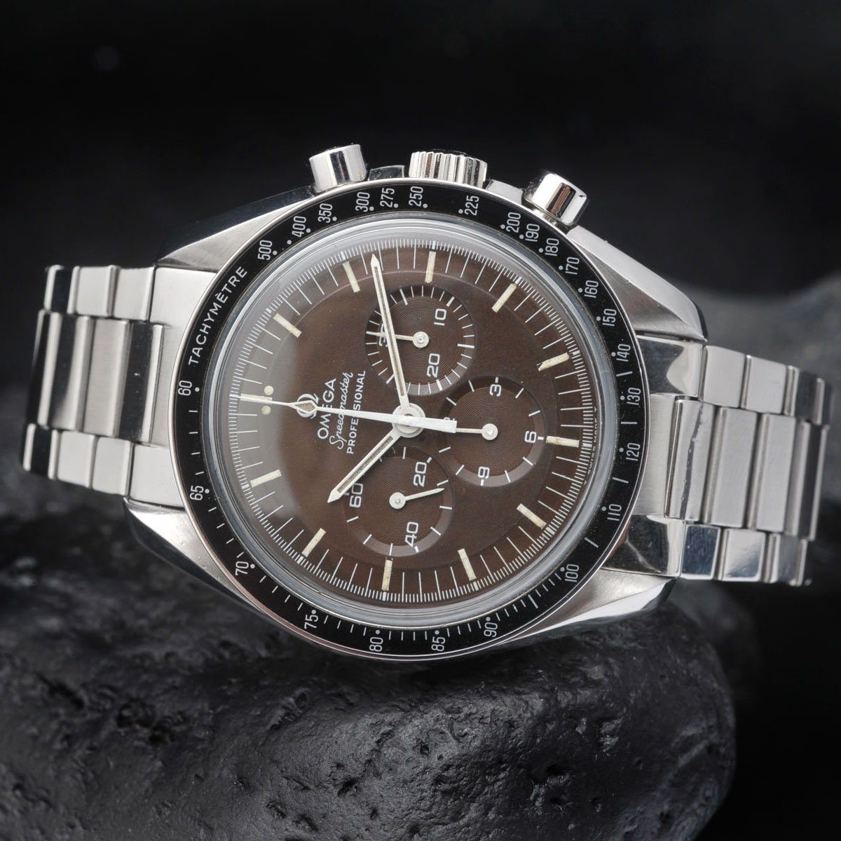 KILLER TROPICAL 1969 OMEGA SPEEDMASTER