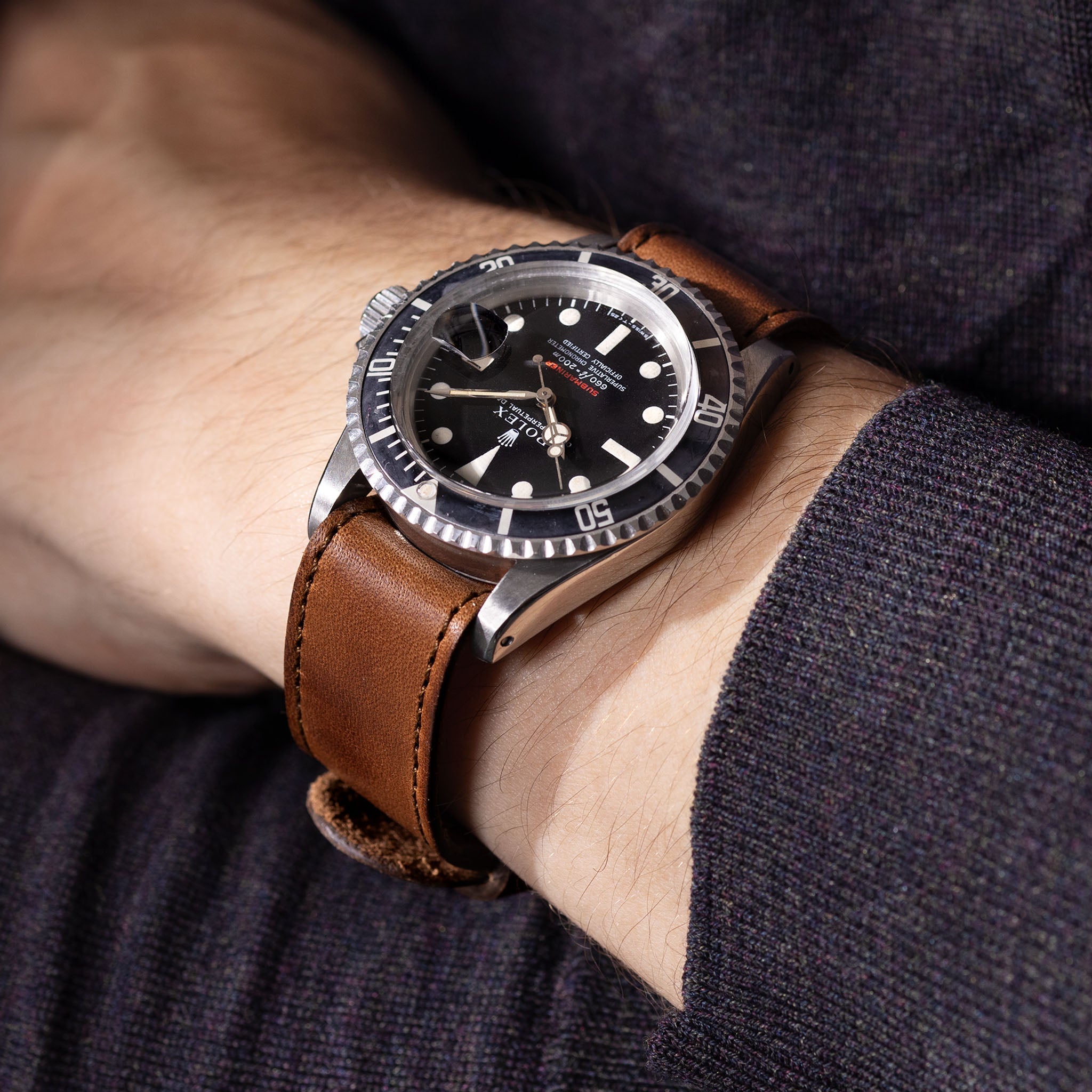 Quality_One_Piece_Single_Pass_Brown_Leather_Watch_Strap_For_Rolex_Submariner_1680_Red