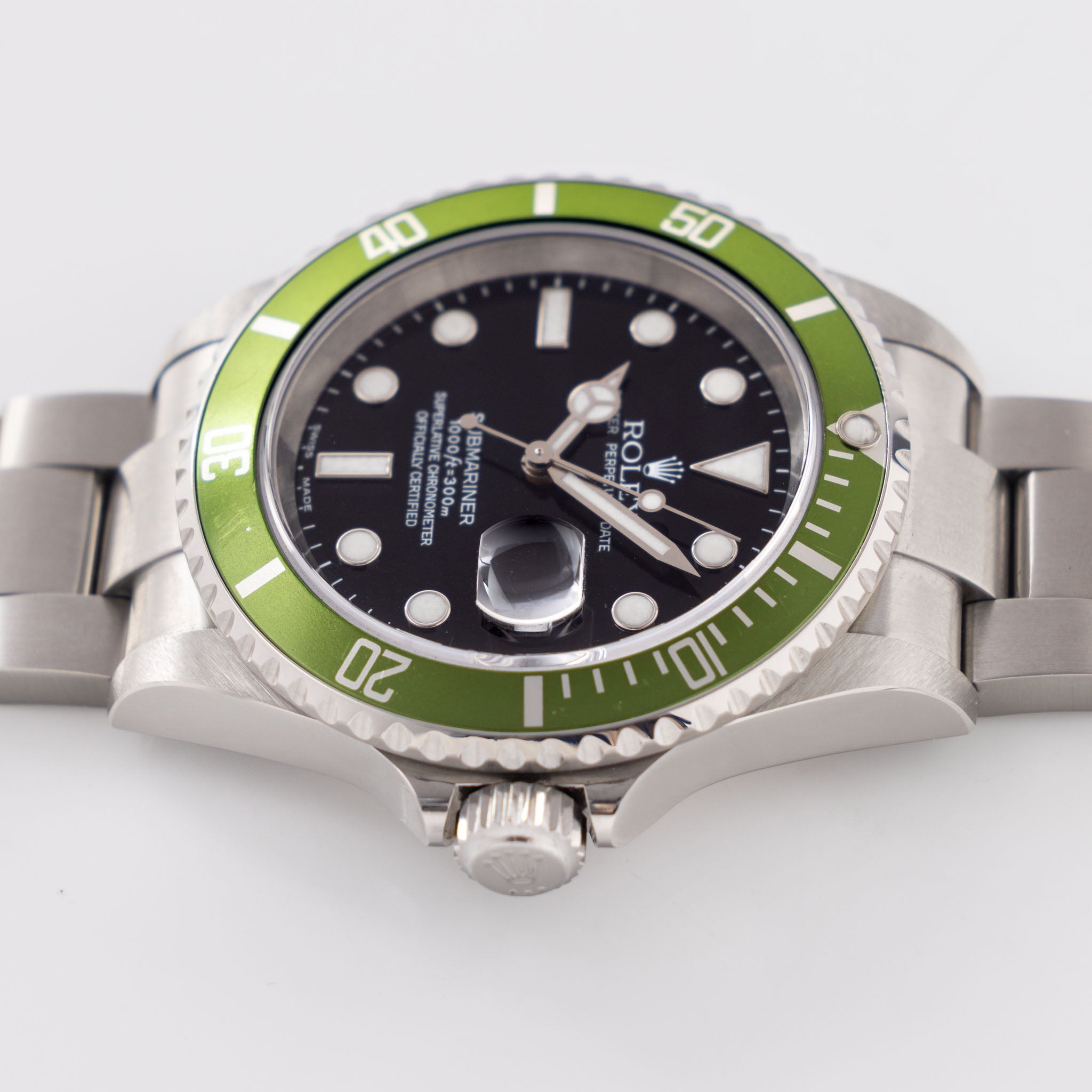 Rolex Submariner 16610 LV “Kermit” Flat 4 Box and Paper Set