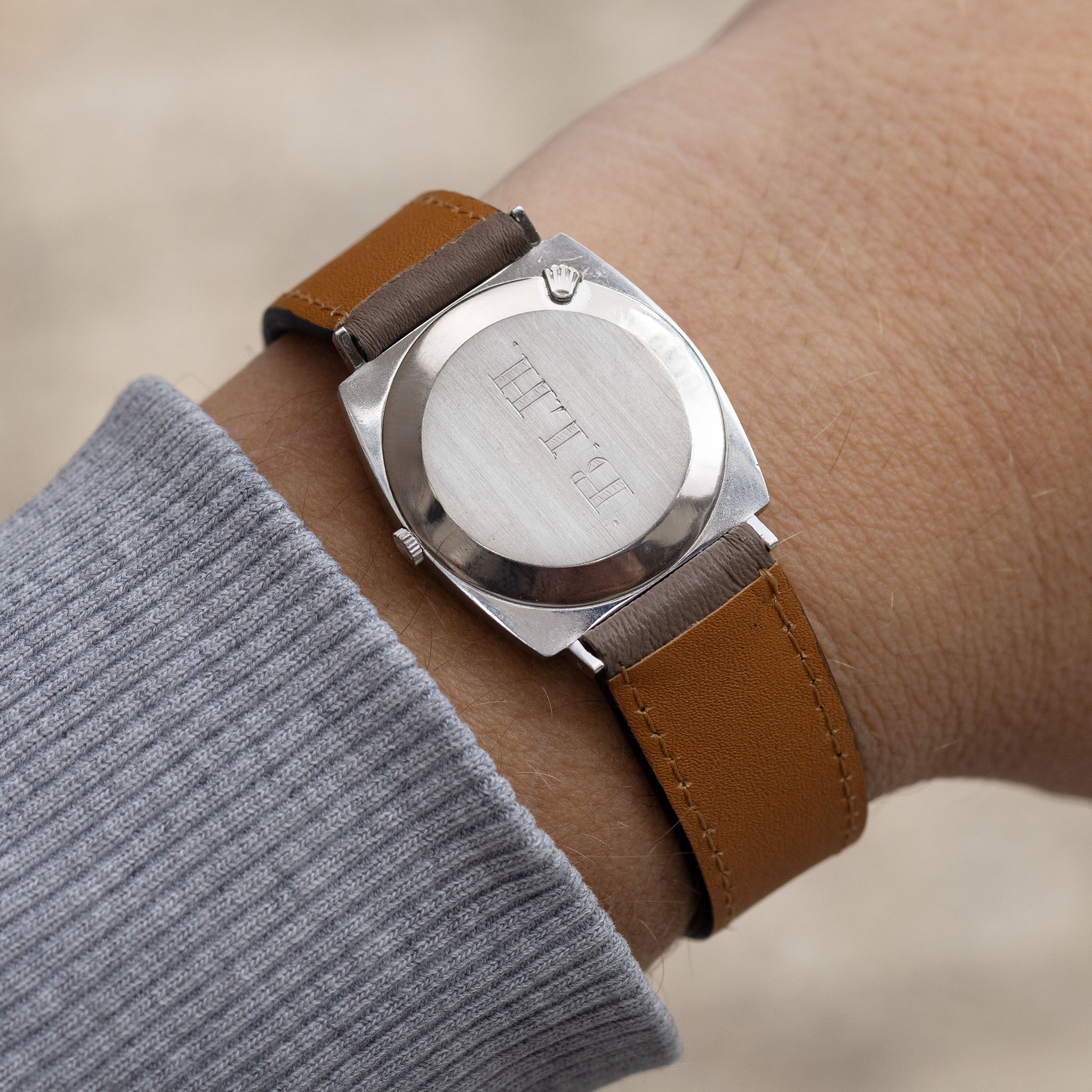 Rolex Cellini silver soleil dial in 18 k white gold ref 3747