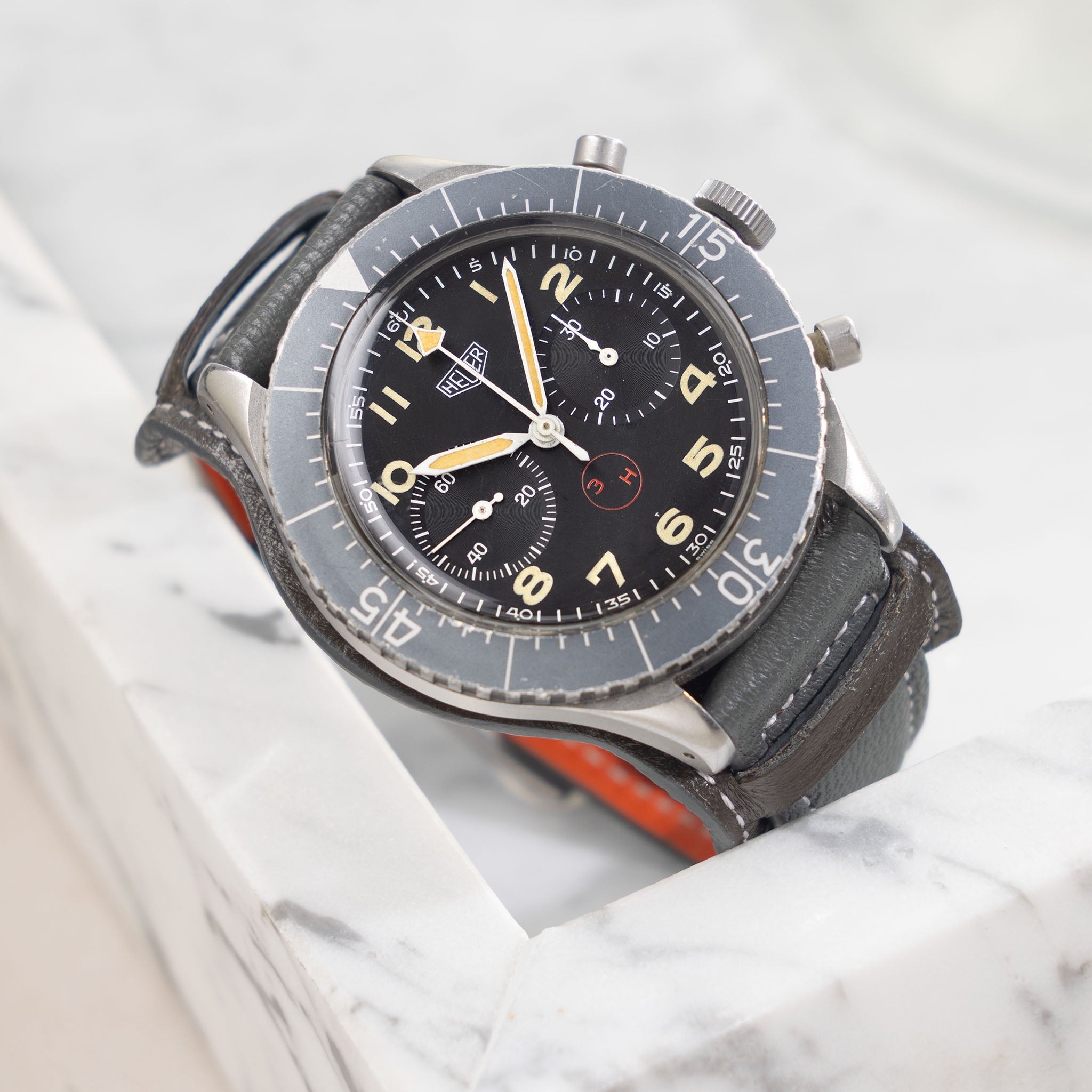 Heuer Bund Chronograph 3 h small T dial with box and Bundeswehr paper ref 1550SG