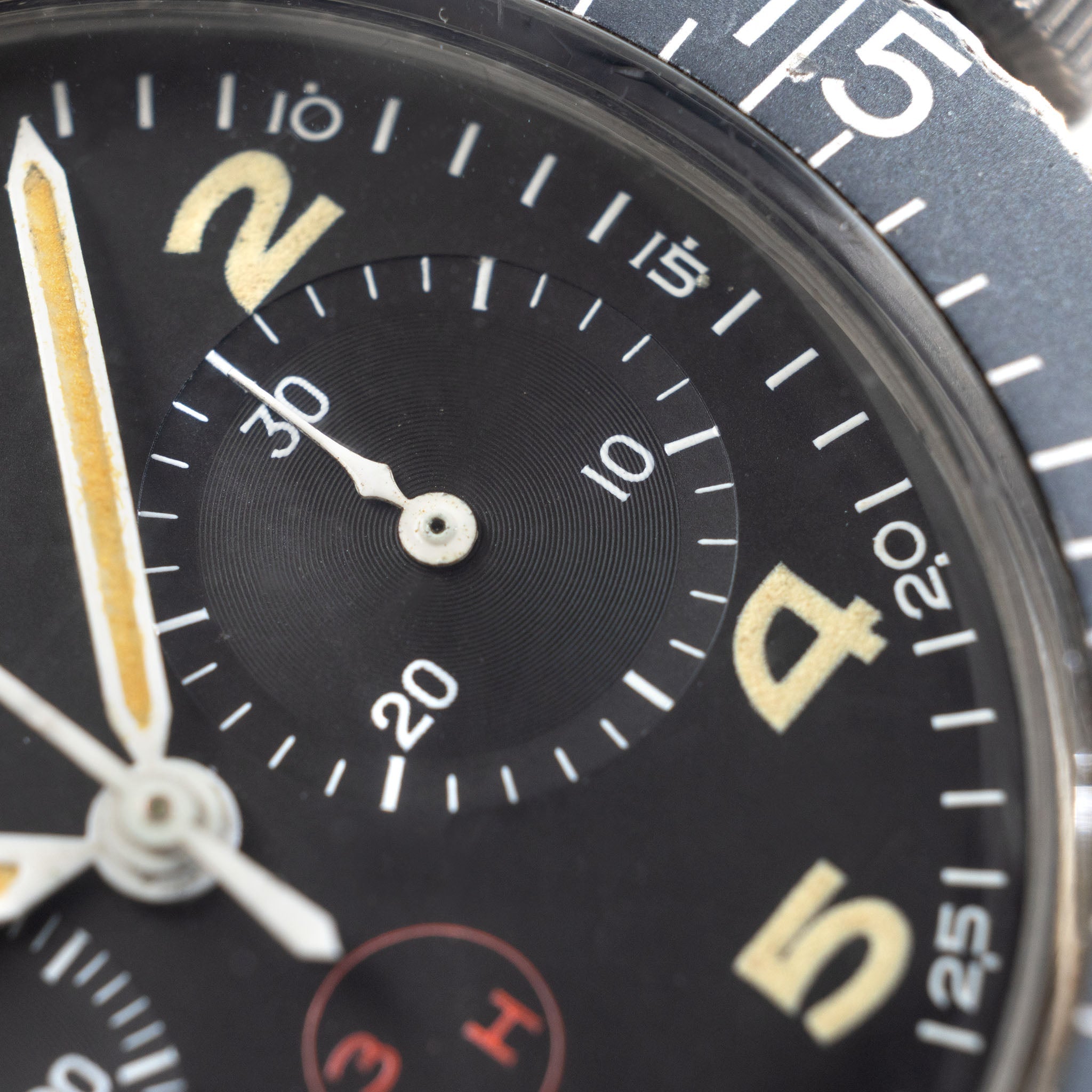 Heuer Bund Chronograph 3 h small T dial with box and Bundeswehr paper ref 1550SG