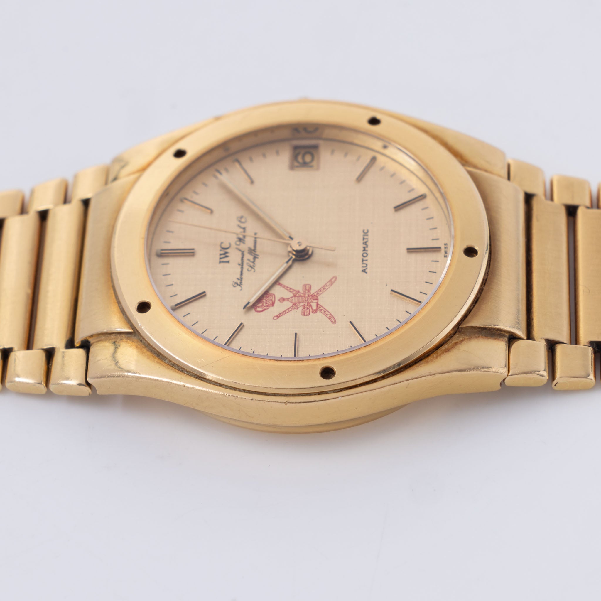 IWC Ingenieur SL Linen Khanjar Dial from original owner family with Box, Booklets , original certificate of origin and Provenance ref 9227 in 18 k yellow gold