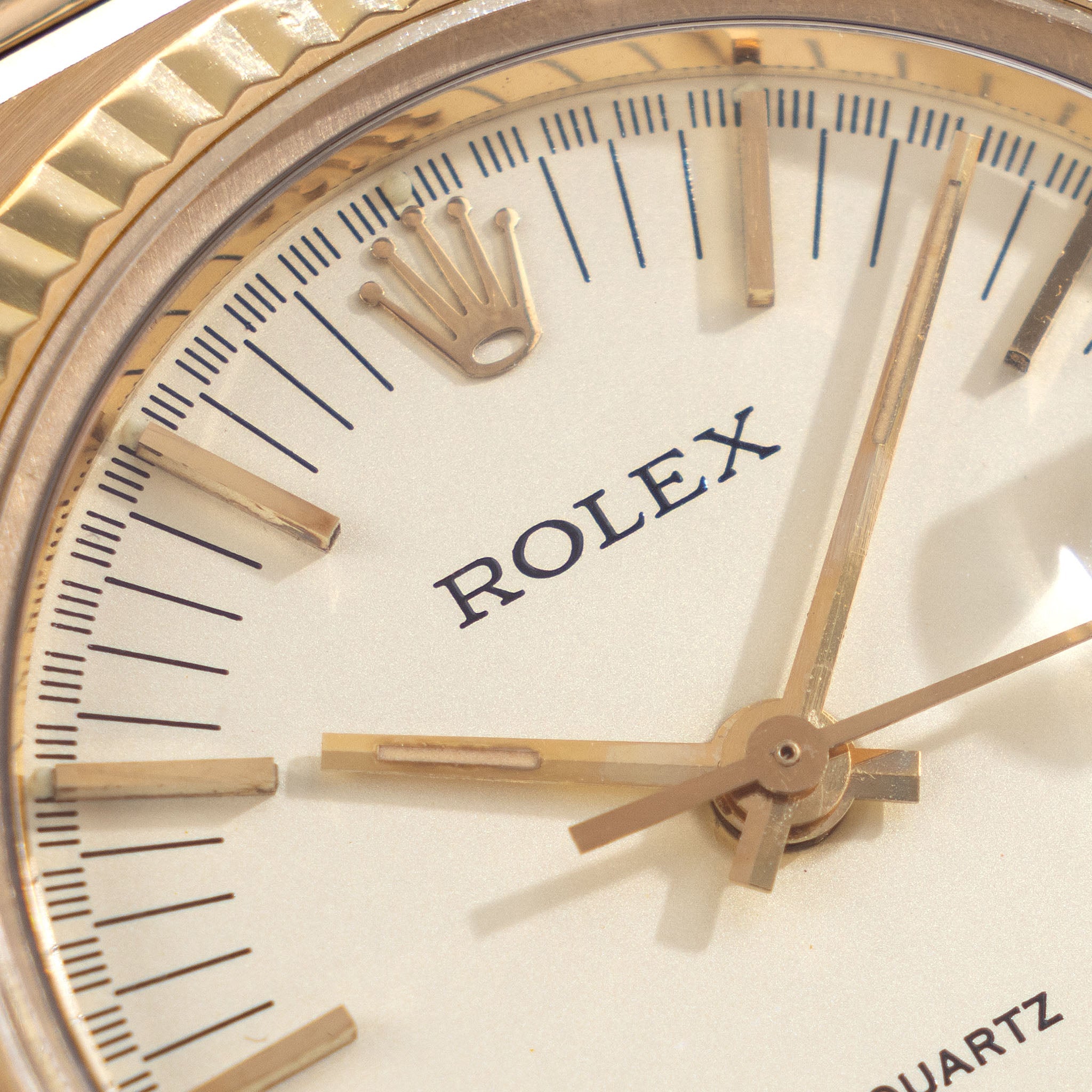 Rolex Beta 21 Il Texano Cream dial  in 18k yellow gold ref 5100
