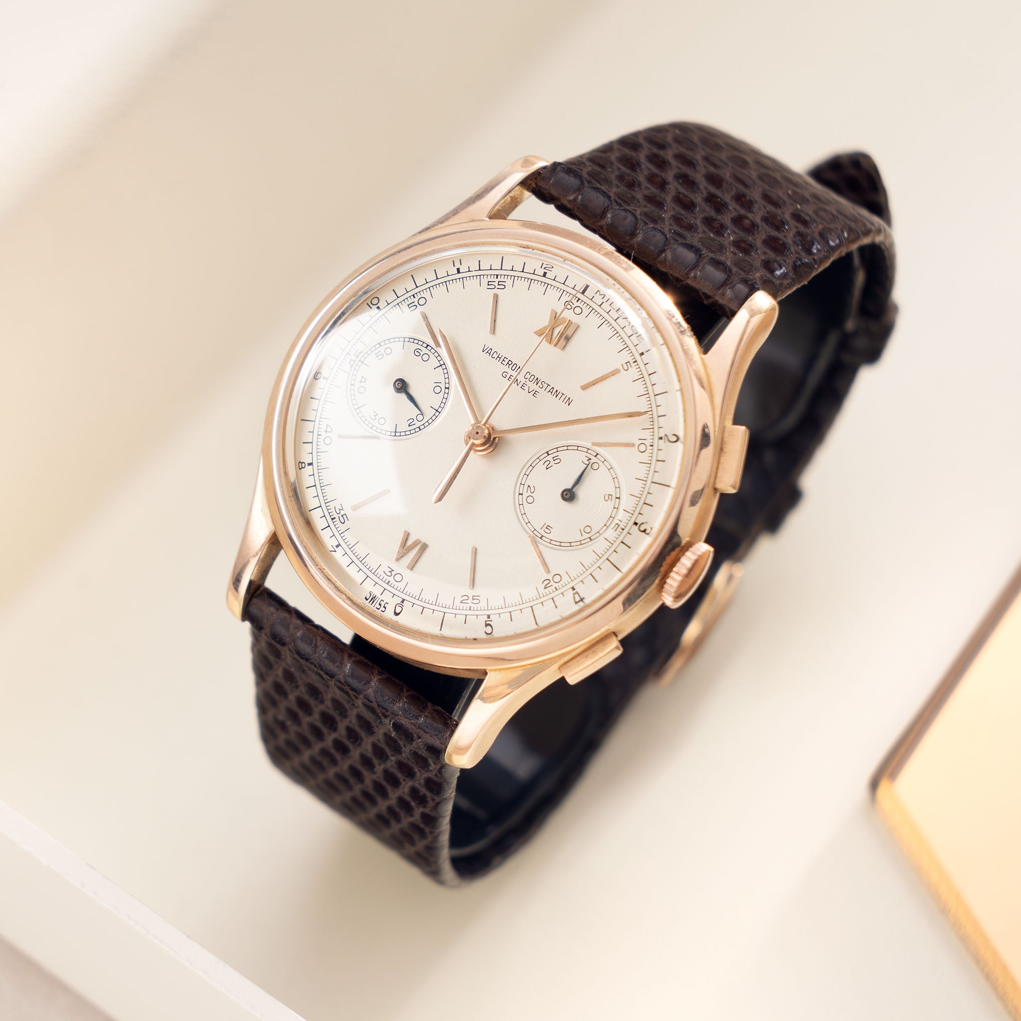 Vacheron Constantin Chronograph ref. 4072 in 18k Rose Gold Cream dial with Extract of the Archives