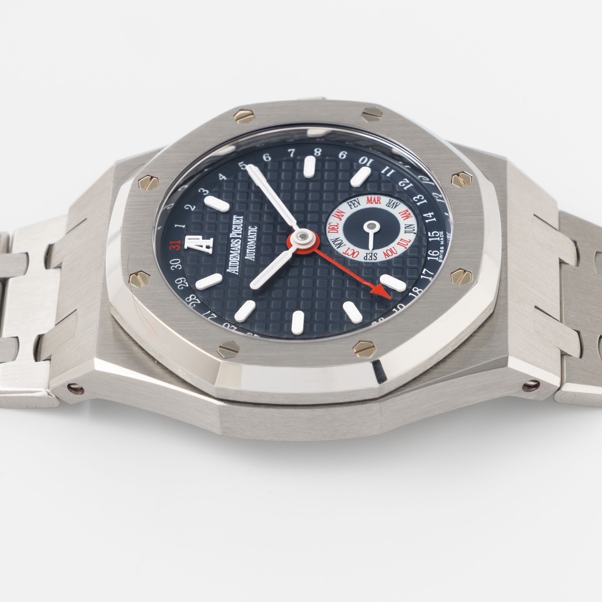 Audemars Piguet Royal-Oak Annual Calendar Blue Dial with AP service Invoice ref. 25920ST