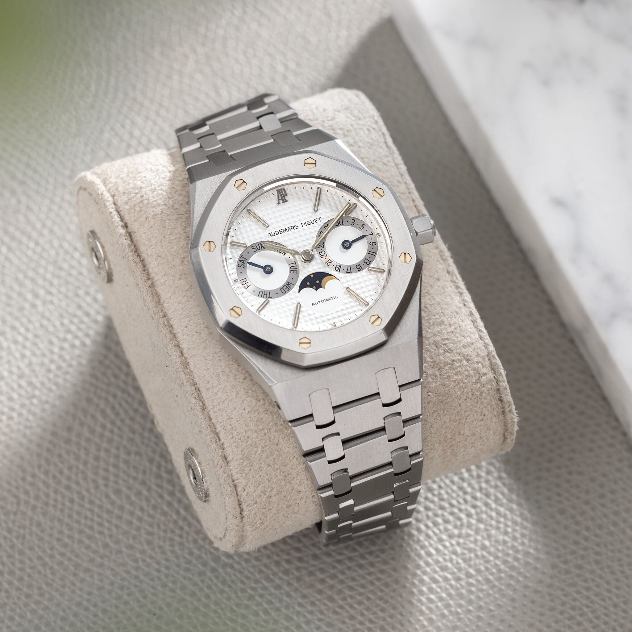 Audemars Piguet Royal Oak Day-Date Moonphase ref 25594ST White Dial